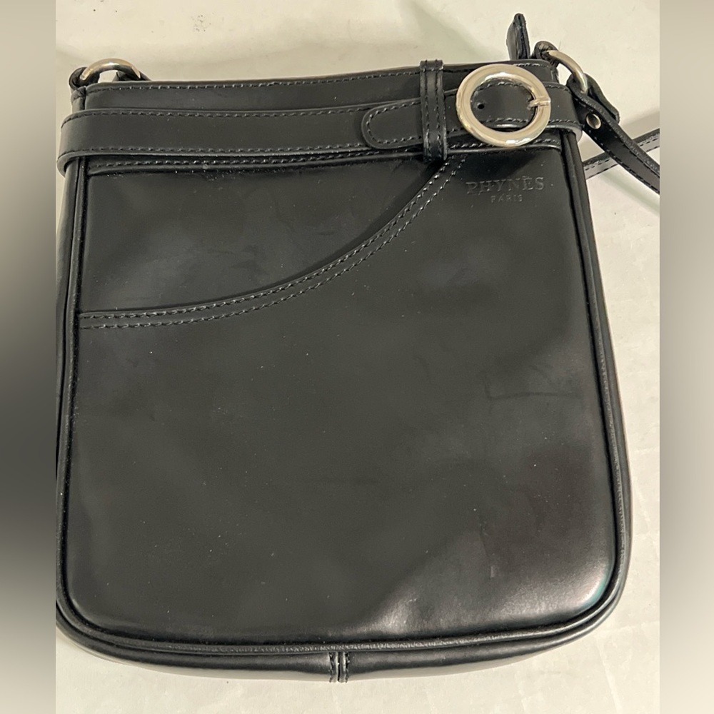 Phynes Paris Black Leather Crossbody Bag Purse 8.25” X 9” Adjustable Silver